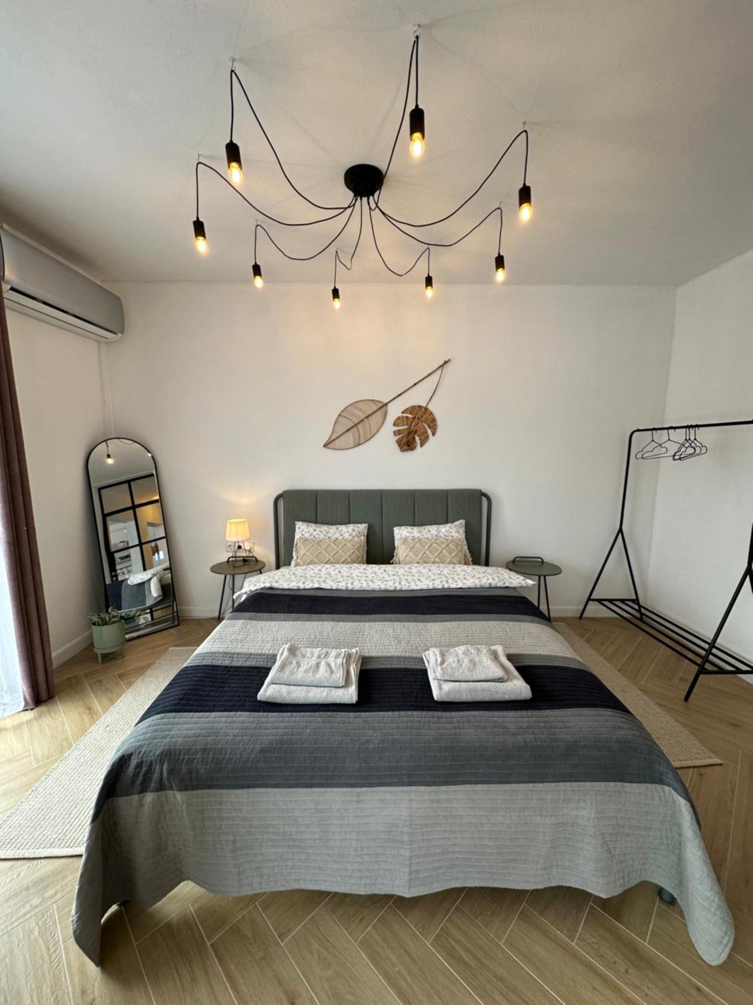 Daisy Apartment 27 シギショアラ エクステリア 写真